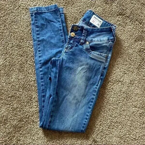SKINNY Curvy Style Jeans